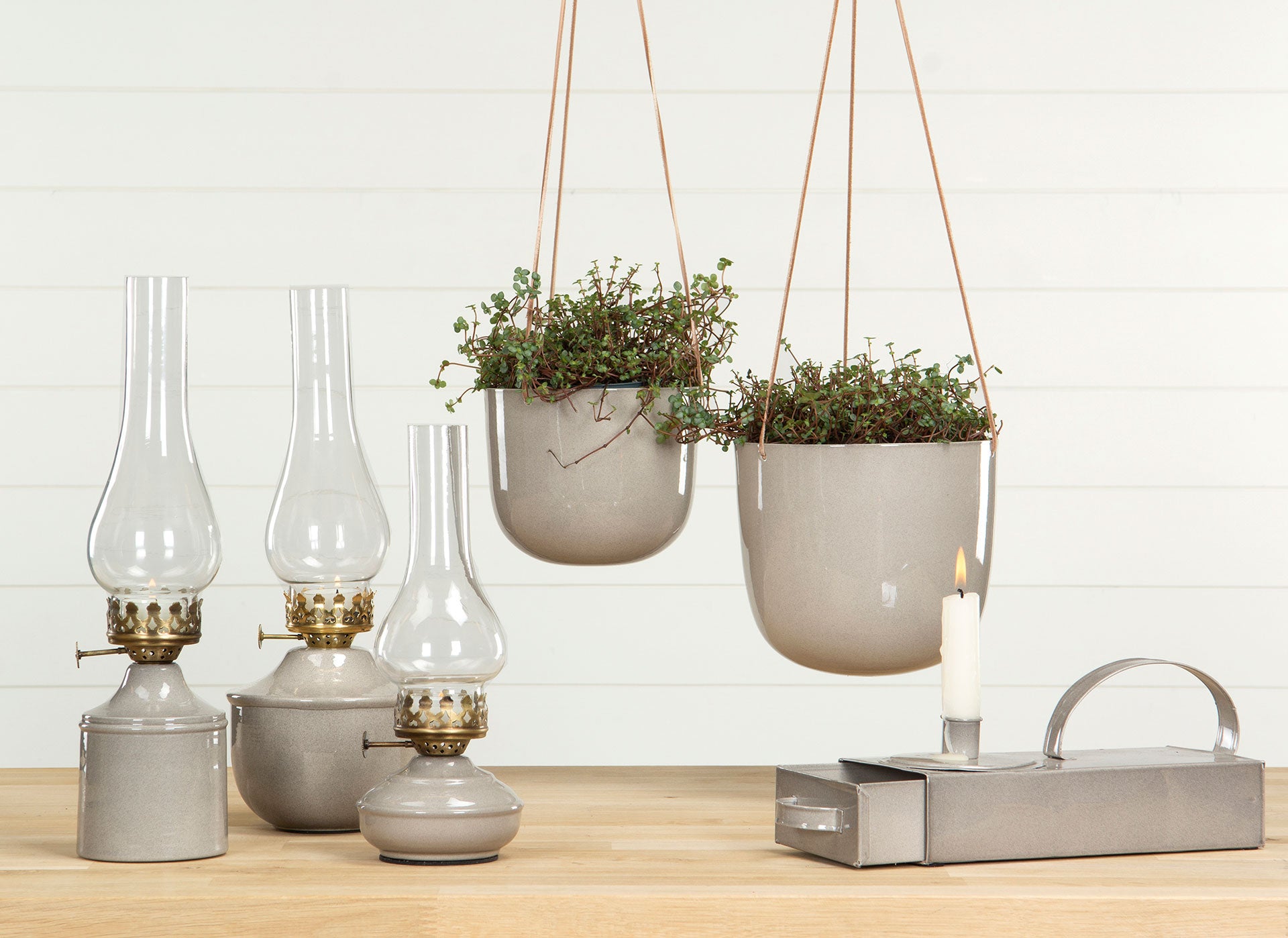 Lampa värmeljus IRIS emalj