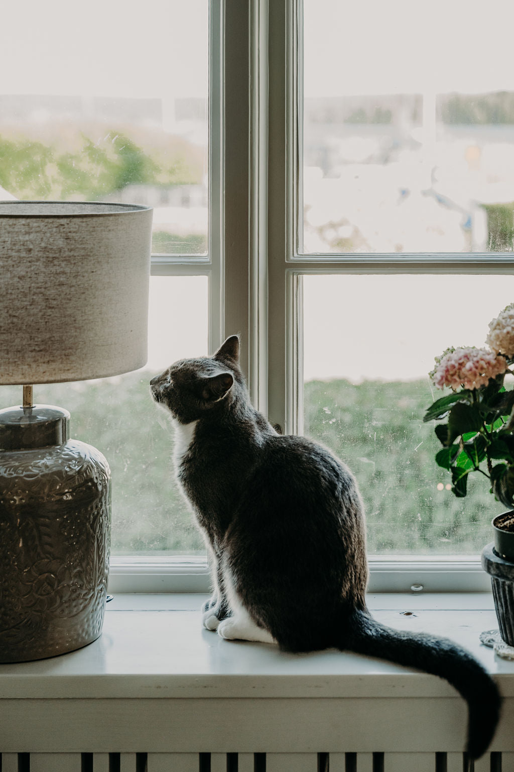 Lampa RAHILA stone med skärm linne cylinder
