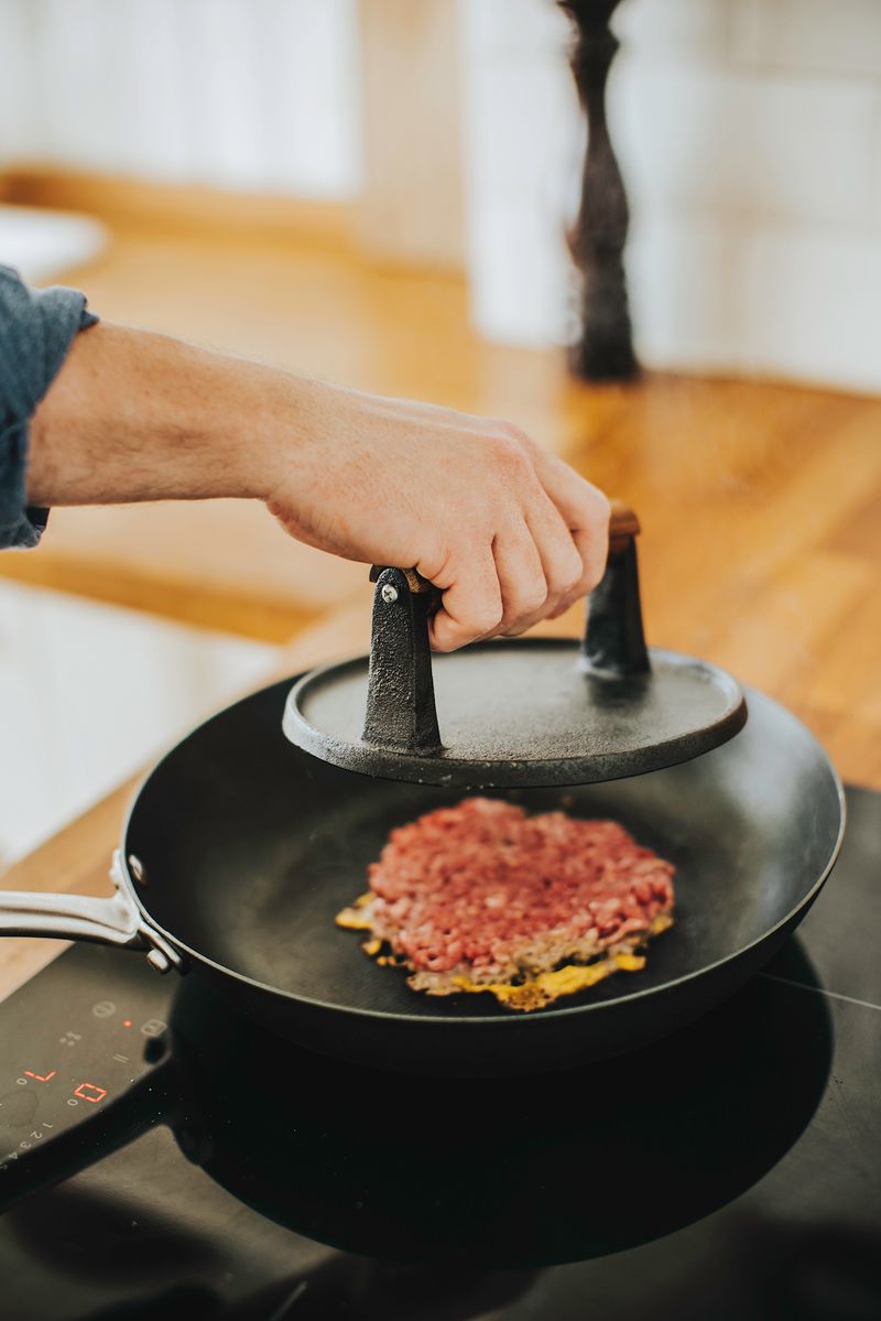 Hamburgerpress HALLY gjutjärn