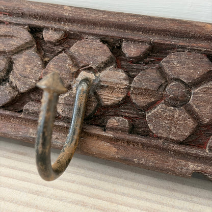 Krokbräda VINTAGE 59x6x3cm 3 krokar