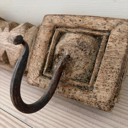 Krokbräda VINTAGE 55x9x4cm 3 krokar