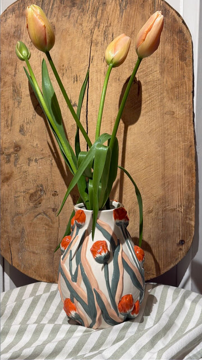 Vas BOTANICA TULIP red