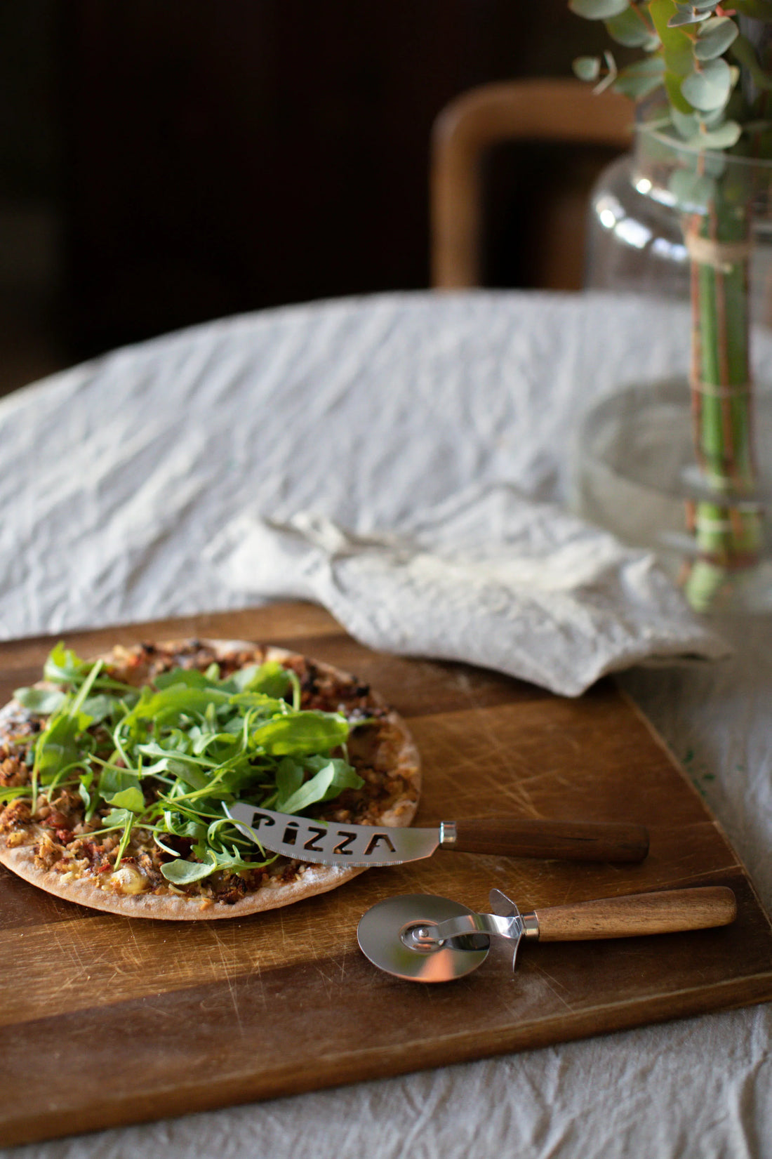 Pizzaset PINO kniv och skärare rostfritt/acacia