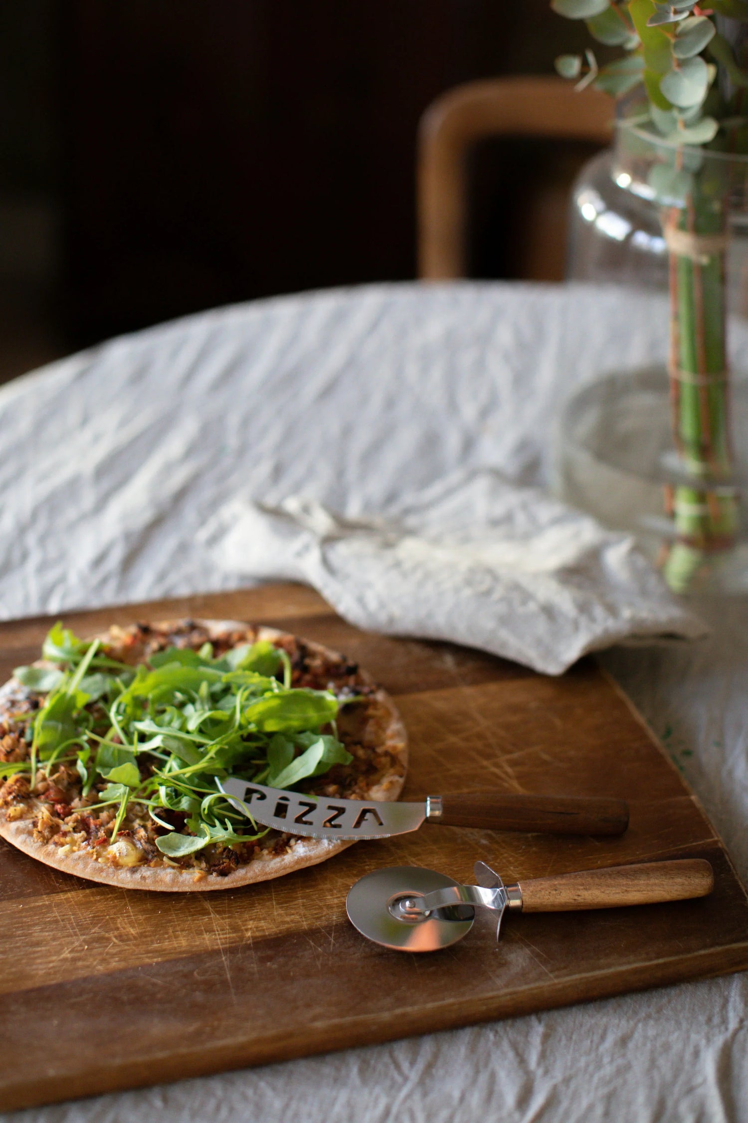 Pizzaset PINO kniv och skärare rostfritt/acacia