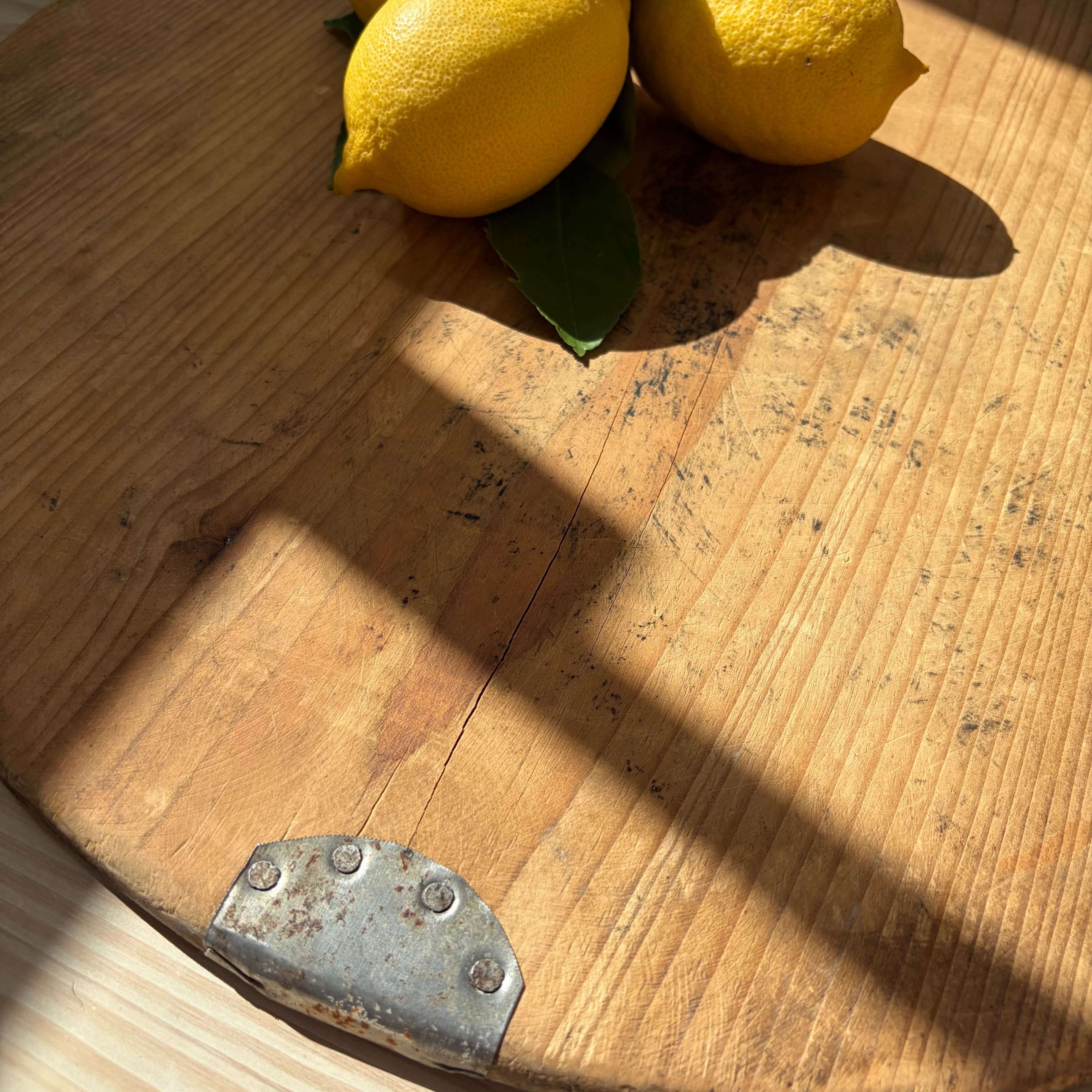 Serveringsbricka/brödspade VINTAGE rund 48,5cm