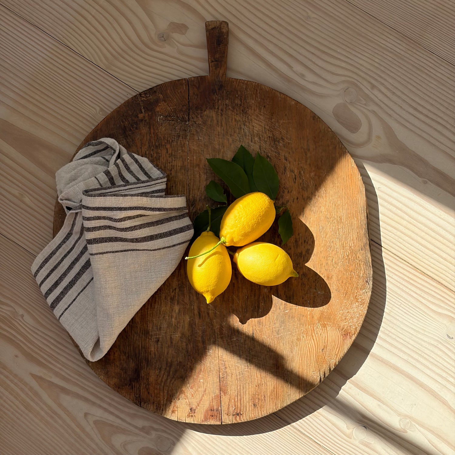 Serveringsbricka/brödspade VINTAGE rund 51,5cm