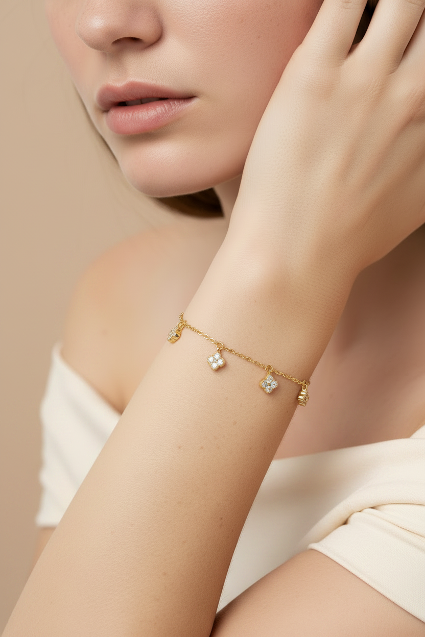 Armband ETERNAL SPRING berlocker