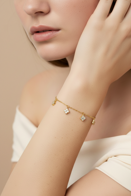 Armband ETERNAL SPRING berlocker
