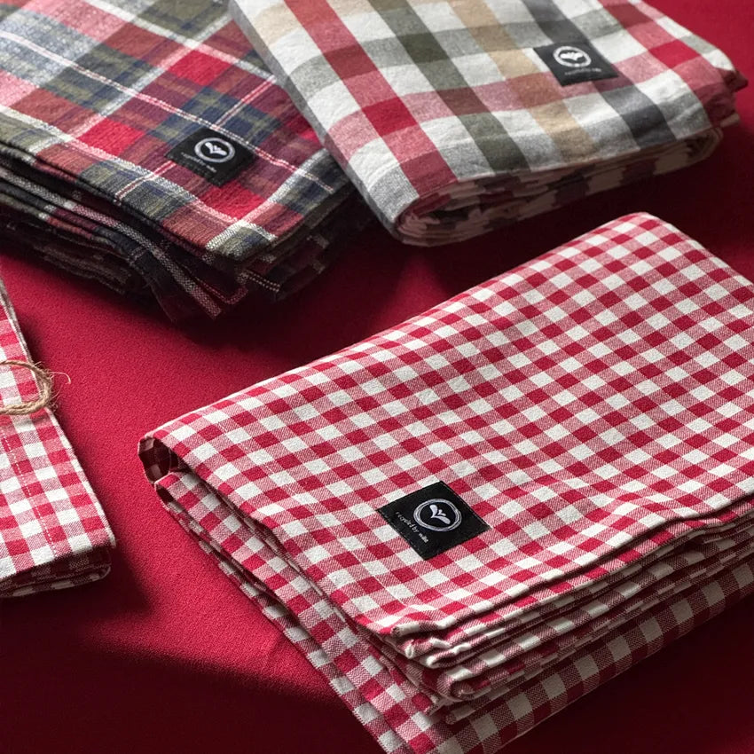 Duk BELLA 140x250cm rödrutig