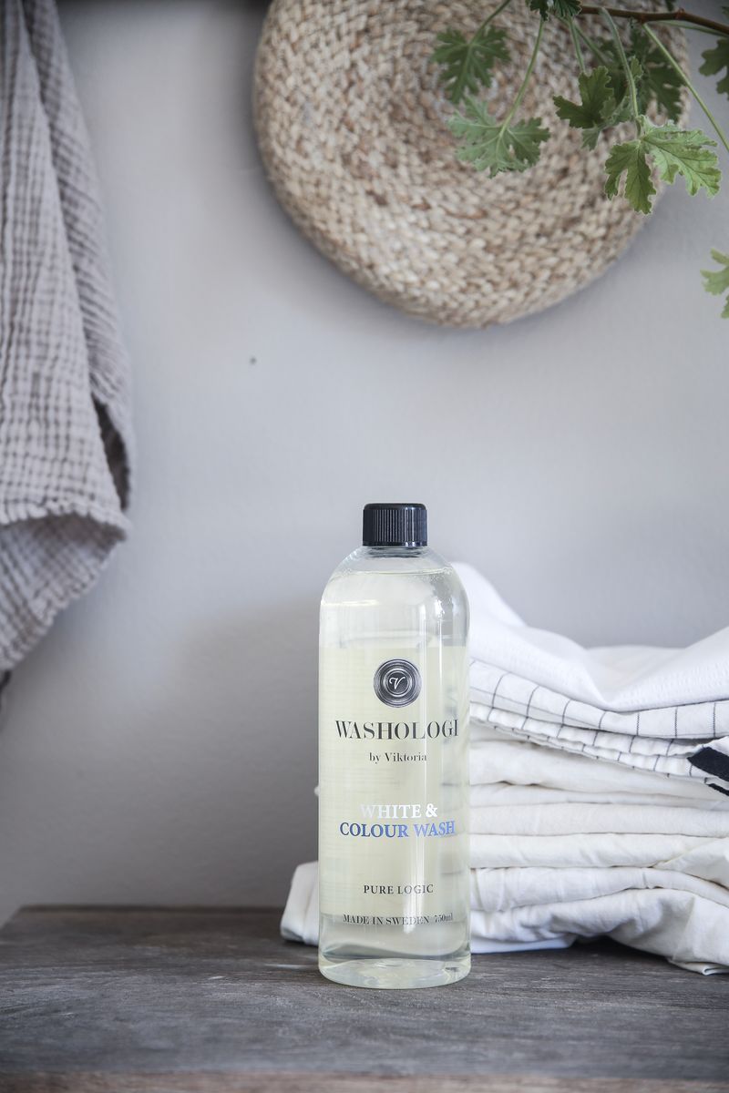Tvättmedel VIT&amp;KULÖRTVÄTT 750ml jasmine