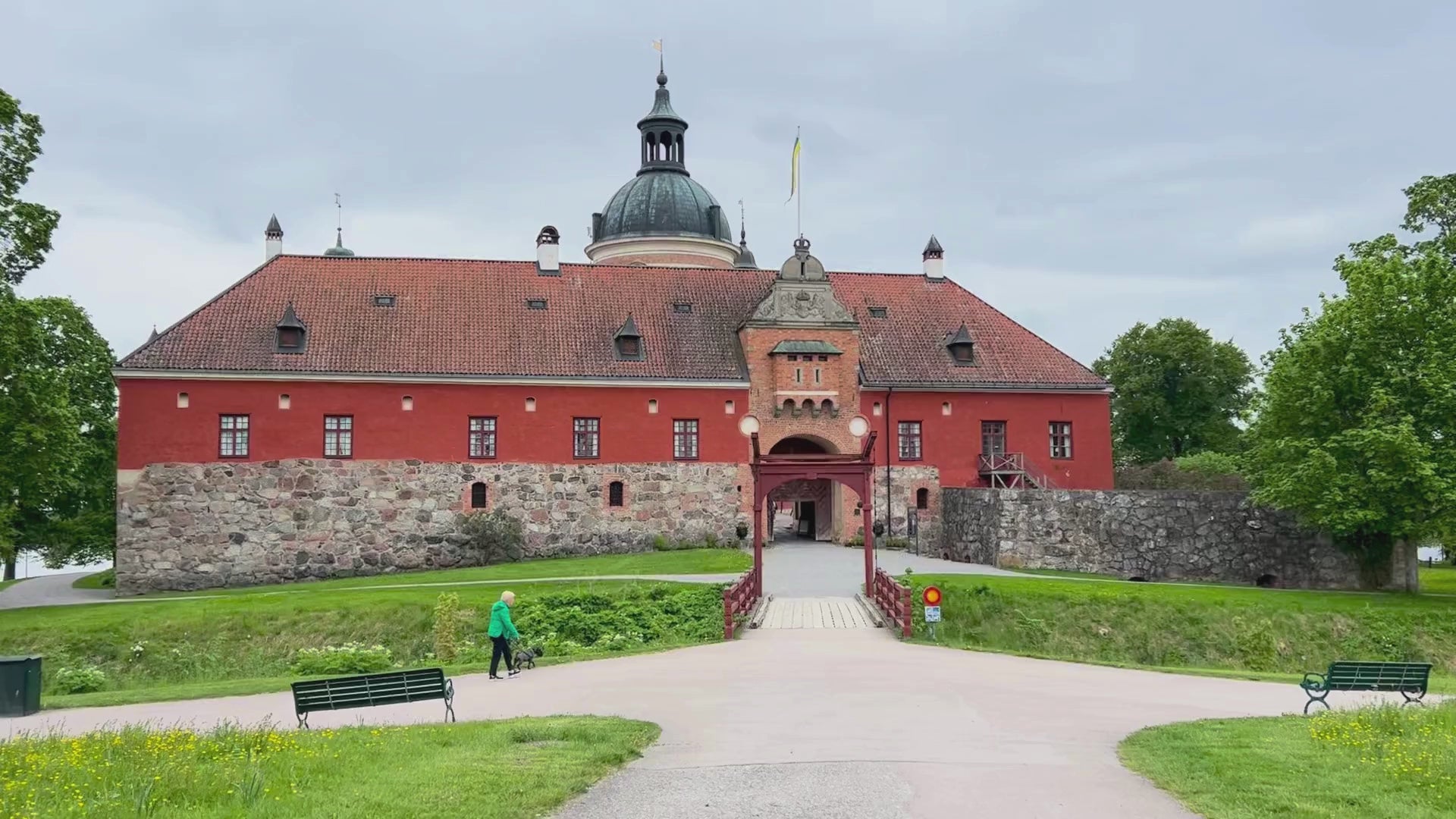 Ladda video: 