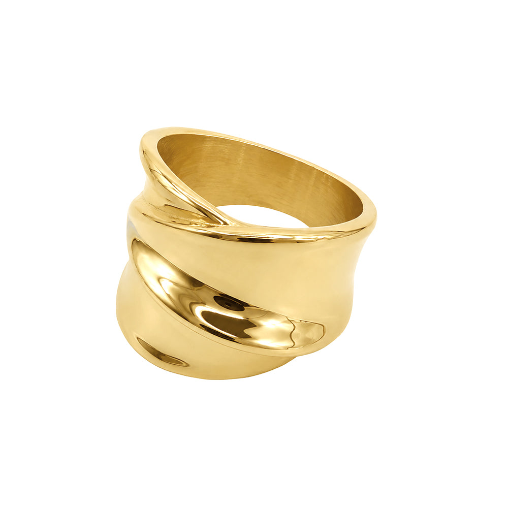 Bred guldpläterad ring Ilena med blank finish och omlottlagda band